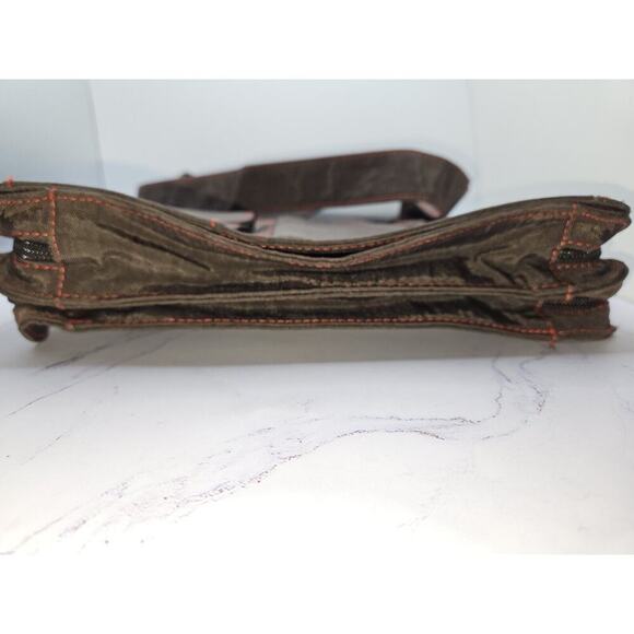 Eddie Bauer Crossbody/Messenger Bag Adjustable Straps Multiple Compartments EUC - Picture 8 of 13